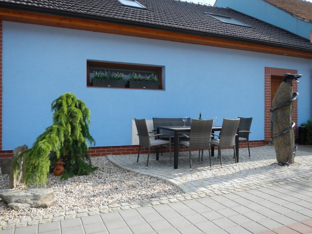 Penzion U Hada Velke Pavlovice Exterior photo