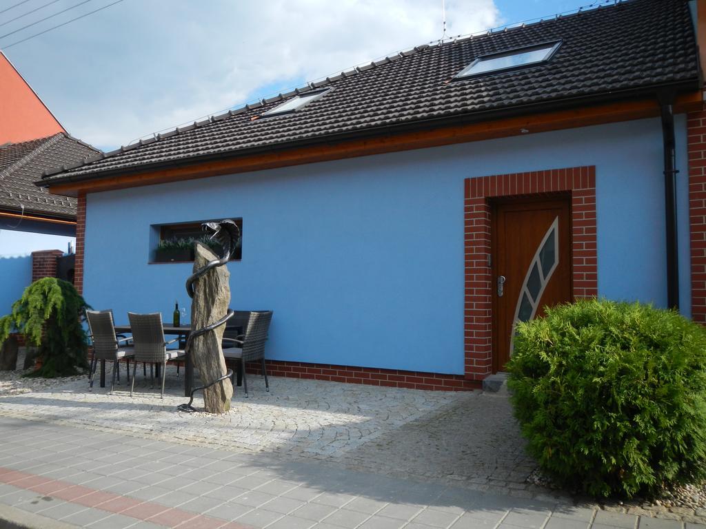 Penzion U Hada Velke Pavlovice Exterior photo